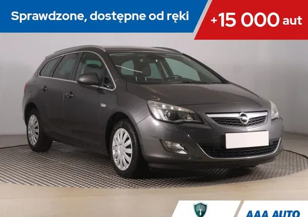 opel Opel Astra cena 34000 przebieg: 107733, rok produkcji 2011 z Głogów Małopolski